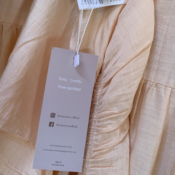 Emery Rose Dress Embroidered - Picture 11 of 14